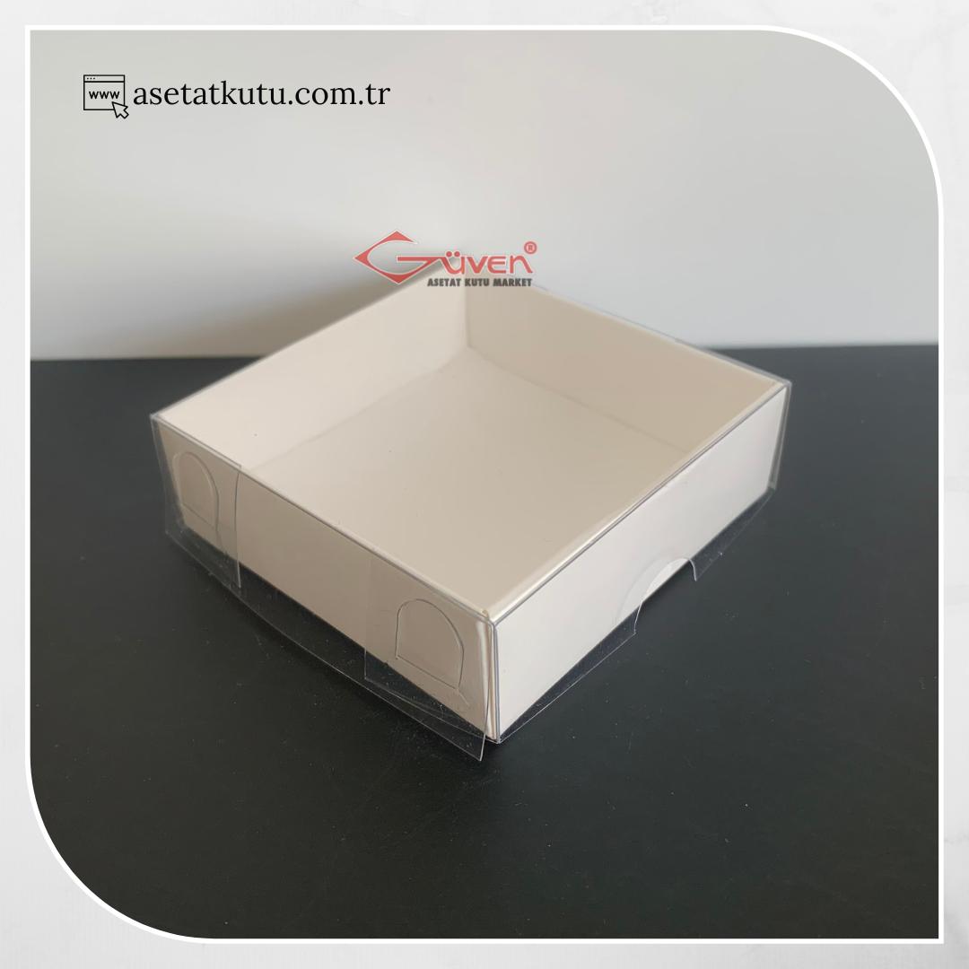 7x7x2.2 Ölçülü Altı Beyaz Karton Üstü Asetat Kutu