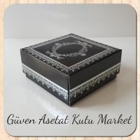 8x8x3.5 Siyah Üzeri Gümüş Yaldız Baskılı Kilim Desenli Karton Kutu